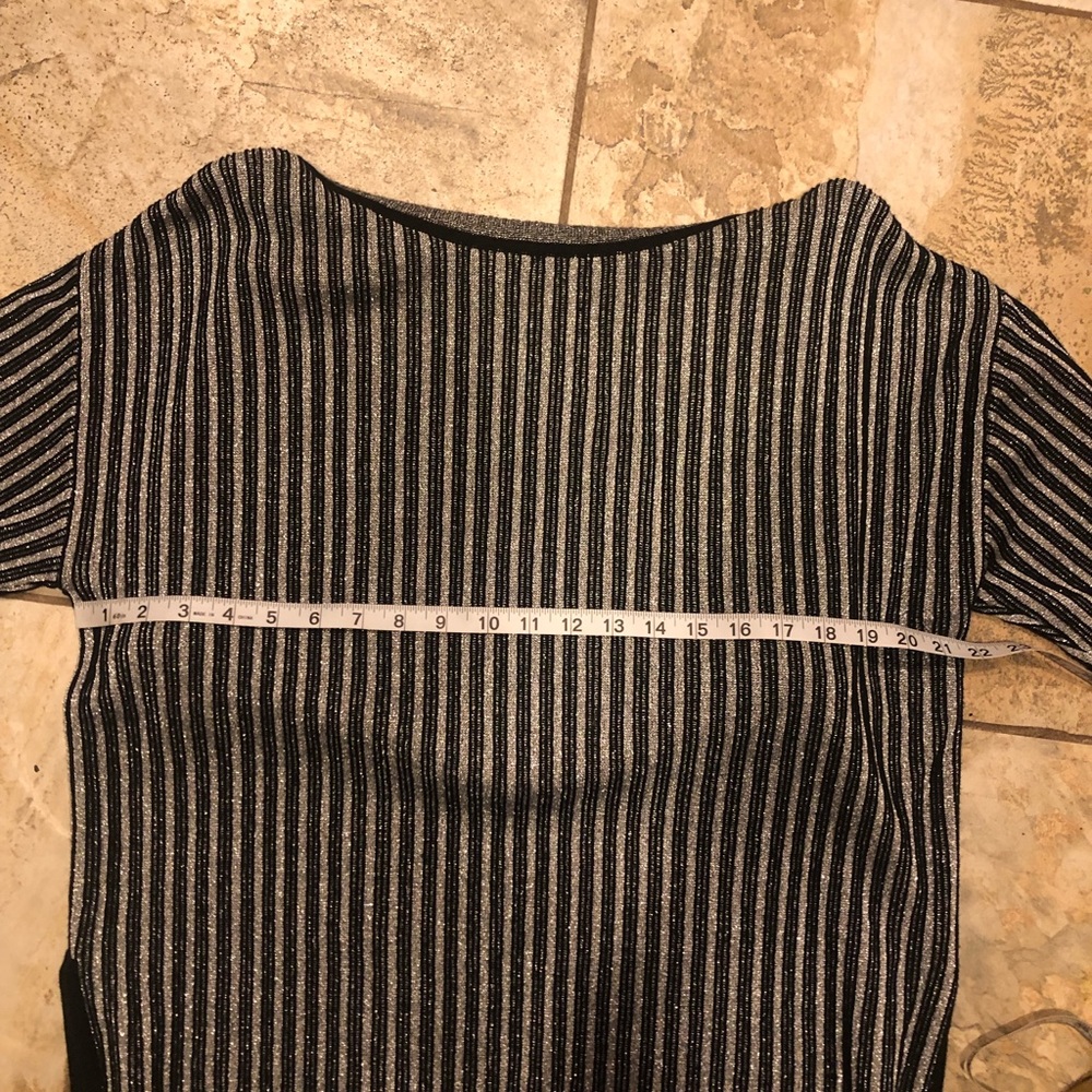 Sweater - Picture 7 of 7